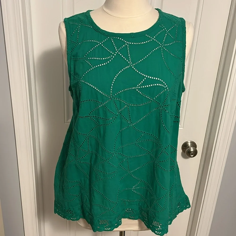Cabi swing green top style #5036 size medium women’s top 100% cotton eyelet lace - Picture 1 of 8